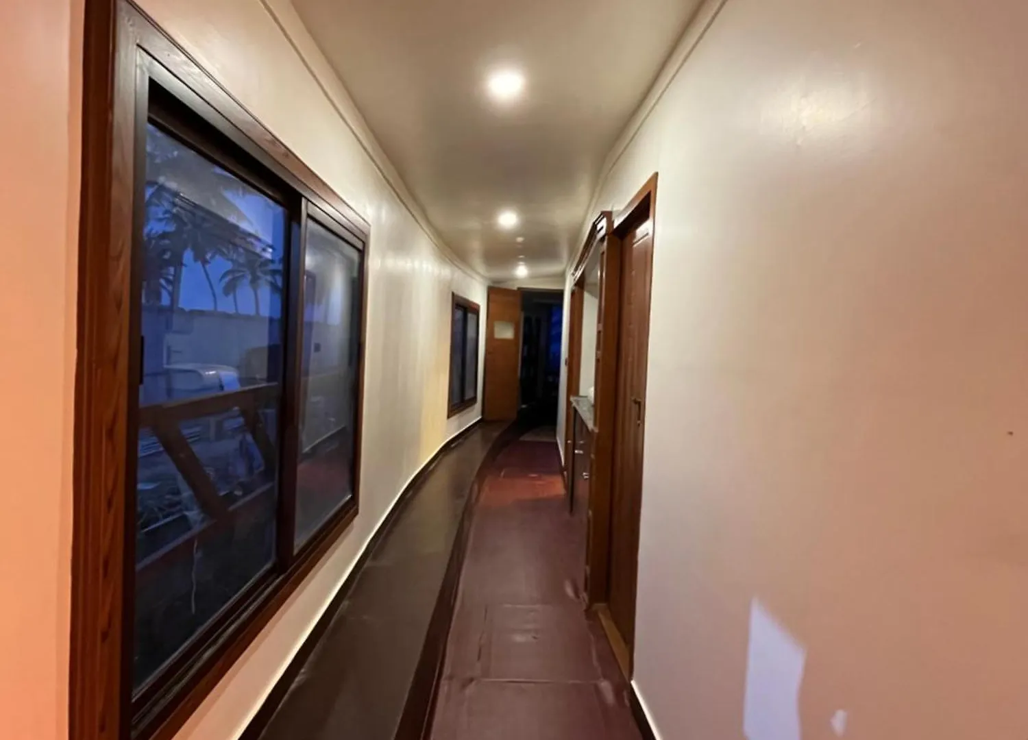 Iconic Backwater Cruise Alappuzha Bed & Breakfast